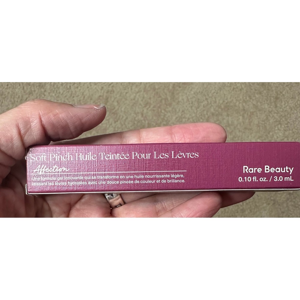 Rare Beauty Soft Pinch Lip Oil Women 0.10oz‎ Affection New Tinted Gloss Berry